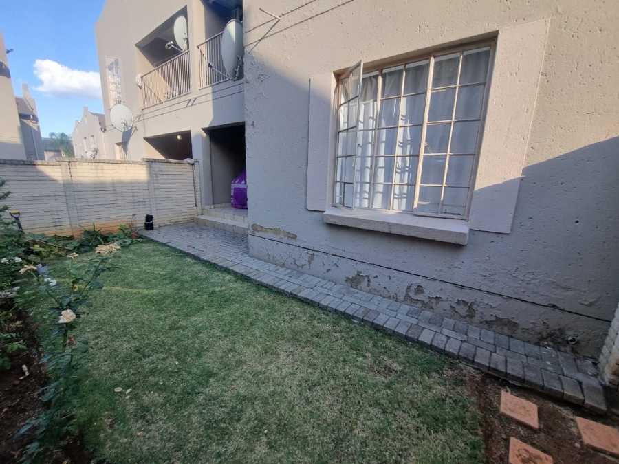 2 Bedroom Property for Sale in Waterval East North West